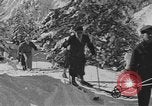 Image les sports d'hiver Garmisch-Partenkirchen Allemagne, 1936, de la seconde 37 séquences d'archives historiques vidéo 65675076357