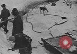 Standbild Bobfahren Garmisch-Partenkirchen Deutschland, 1936, aus Sekunde 46 historischem Filmmaterial Videoclip 65675076359