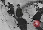 Standbild Bobfahren Garmisch-Partenkirchen Deutschland, 1936, aus Sekunde 50 historischem Filmmaterial Videoclip 65675076359