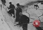Standbild Bobfahren Garmisch-Partenkirchen Deutschland, 1936, aus Sekunde 53 historischem Filmmaterial Videoclip 65675076359