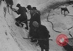 Standbild Bobfahren Garmisch-Partenkirchen Deutschland, 1936, aus Sekunde 54 historischem Filmmaterial Videoclip 65675076359