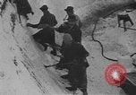 Standbild Bobfahren Garmisch-Partenkirchen Deutschland, 1936, aus Sekunde 55 historischem Filmmaterial Videoclip 65675076359