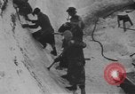 Standbild Bobfahren Garmisch-Partenkirchen Deutschland, 1936, aus Sekunde 56 historischem Filmmaterial Videoclip 65675076359