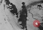 Standbild Bobfahren Garmisch-Partenkirchen Deutschland, 1936, aus Sekunde 58 historischem Filmmaterial Videoclip 65675076359