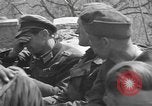 Standbild USA Soldaten Italien, 1945, aus Sekunde 56 historischem Filmmaterial Videoclip 65675076365