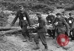 Immagine di Prigionieri tedeschi Italia, 1945, secondo 16 filmato di repertorio 65675076367
