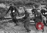 Immagine di Prigionieri tedeschi Italia, 1945, secondo 17 filmato di repertorio 65675076367