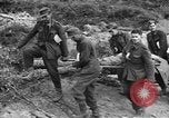 Immagine di Prigionieri tedeschi Italia, 1945, secondo 18 filmato di repertorio 65675076367