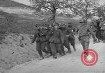 Immagine di Prigionieri tedeschi Italia, 1945, secondo 32 filmato di repertorio 65675076367