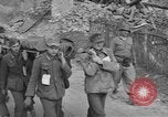 Immagine di Prigionieri tedeschi Italia, 1945, secondo 52 filmato di repertorio 65675076367