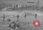 Standbild USA Ingenieure Vergato Italien, 1945, aus Sekunde 6 historischem Filmmaterial Videoclip 65675076368
