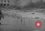 Standbild USA Ingenieure Vergato Italien, 1945, aus Sekunde 26 historischem Filmmaterial Videoclip 65675076368