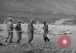 Standbild USA Ingenieure Vergato Italien, 1945, aus Sekunde 29 historischem Filmmaterial Videoclip 65675076368