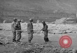 Standbild USA Ingenieure Vergato Italien, 1945, aus Sekunde 32 historischem Filmmaterial Videoclip 65675076368