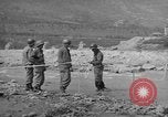 Standbild USA Ingenieure Vergato Italien, 1945, aus Sekunde 35 historischem Filmmaterial Videoclip 65675076368