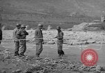 Standbild USA Ingenieure Vergato Italien, 1945, aus Sekunde 39 historischem Filmmaterial Videoclip 65675076368