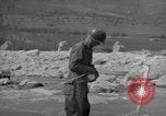 Standbild USA Ingenieure Vergato Italien, 1945, aus Sekunde 44 historischem Filmmaterial Videoclip 65675076368