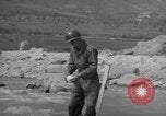 Standbild USA Ingenieure Vergato Italien, 1945, aus Sekunde 47 historischem Filmmaterial Videoclip 65675076368