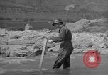Standbild USA Ingenieure Vergato Italien, 1945, aus Sekunde 57 historischem Filmmaterial Videoclip 65675076368
