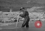 Standbild USA Ingenieure Vergato Italien, 1945, aus Sekunde 59 historischem Filmmaterial Videoclip 65675076368