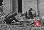 Image soldats des États-Unis Vergato l'Italie, 1945, de la seconde 20 séquences d'archives historiques vidéo 65675076369