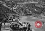 Immagine di Le forze Usa avanza con artiglieria pesante Bologna Italia, 1945, secondo 25 filmato di repertorio 65675076377