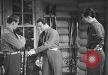 Immagine di Sci United States USA, 1941, secondo 30 filmato di repertorio 65675076383