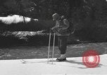 Immagine di Sci United States USA, 1942, secondo 11 filmato di repertorio 65675076399