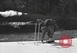Immagine di Sci United States USA, 1942, secondo 18 filmato di repertorio 65675076399