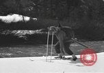 Immagine di Sci United States USA, 1942, secondo 28 filmato di repertorio 65675076399
