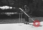 Immagine di Sci United States USA, 1942, secondo 31 filmato di repertorio 65675076399
