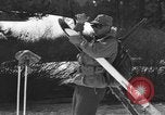 Immagine di Sci United States USA, 1942, secondo 32 filmato di repertorio 65675076399