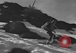 Immagine di Sci United States USA, 1942, secondo 13 filmato di repertorio 65675076400