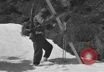 Immagine di Sci United States USA, 1942, secondo 48 filmato di repertorio 65675076400