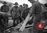 Standbild USA Soldaten Italien, 1945, aus Sekunde 3 historischem Filmmaterial Videoclip 65675076403