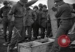 Standbild USA Soldaten Italien, 1945, aus Sekunde 7 historischem Filmmaterial Videoclip 65675076403