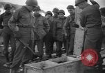 Standbild USA Soldaten Italien, 1945, aus Sekunde 8 historischem Filmmaterial Videoclip 65675076403