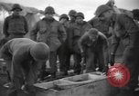 Standbild USA Soldaten Italien, 1945, aus Sekunde 10 historischem Filmmaterial Videoclip 65675076403