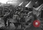 Standbild USA Soldaten Italien, 1945, aus Sekunde 24 historischem Filmmaterial Videoclip 65675076403