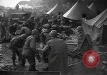 Standbild USA Soldaten Italien, 1945, aus Sekunde 25 historischem Filmmaterial Videoclip 65675076403