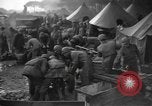 Standbild USA Soldaten Italien, 1945, aus Sekunde 36 historischem Filmmaterial Videoclip 65675076403