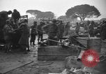 Standbild USA Soldaten Italien, 1945, aus Sekunde 41 historischem Filmmaterial Videoclip 65675076403