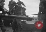 Standbild USA Soldaten Italien, 1945, aus Sekunde 62 historischem Filmmaterial Videoclip 65675076403
