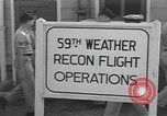 Standbild 59 Wetter Aufklärungsflug Bermuda, 1955, aus Sekunde 12 historischem Filmmaterial Videoclip 65675076431