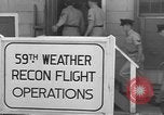 Standbild 59 Wetter Aufklärungsflug Bermuda, 1955, aus Sekunde 21 historischem Filmmaterial Videoclip 65675076431