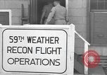 Standbild 59 Wetter Aufklärungsflug Bermuda, 1955, aus Sekunde 25 historischem Filmmaterial Videoclip 65675076431