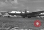 Standbild WB-50D Wetter Service Flugzeuge Schwanz Nummer 50-4040 Bermuda, 1955, aus Sekunde 18 historischem Filmmaterial Videoclip 65675076432