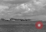 Immagine di WB-50 aeromobili in fase di decollo Bermuda, 1955, secondo 24 filmato di repertorio 65675076441