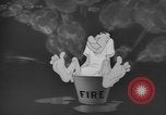 Standbild Gefahren von Feuer United States USA, 1944, aus Sekunde 33 historischem Filmmaterial Videoclip 65675076458