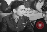 Standbild Yank Magazin Personal United States USA, 1944, aus Sekunde 39 historischem Filmmaterial Videoclip 65675076459